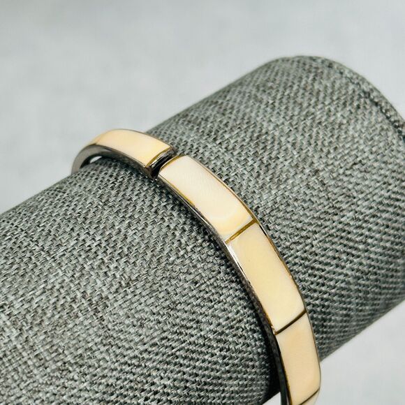 Cuff Bracelet Light Pink Shell Inlay Silver Tone 8mm Silver Tone Jewelry - Picture 5 of 11